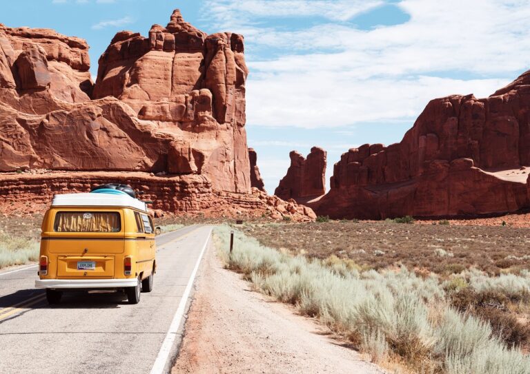 Countryside Driving: 4 Helpful Tips for Your Next Epic Road Trip
